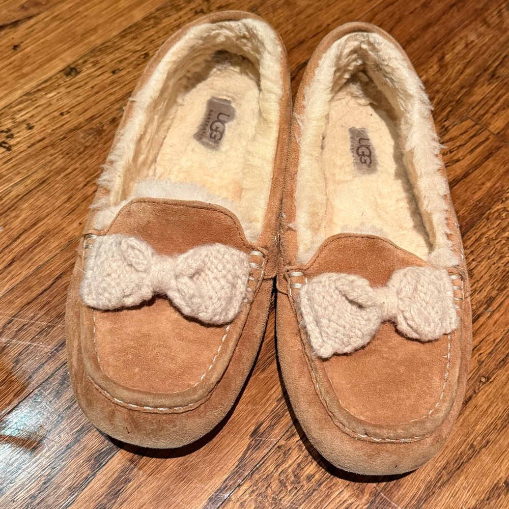 Ugg loafers size 8.5